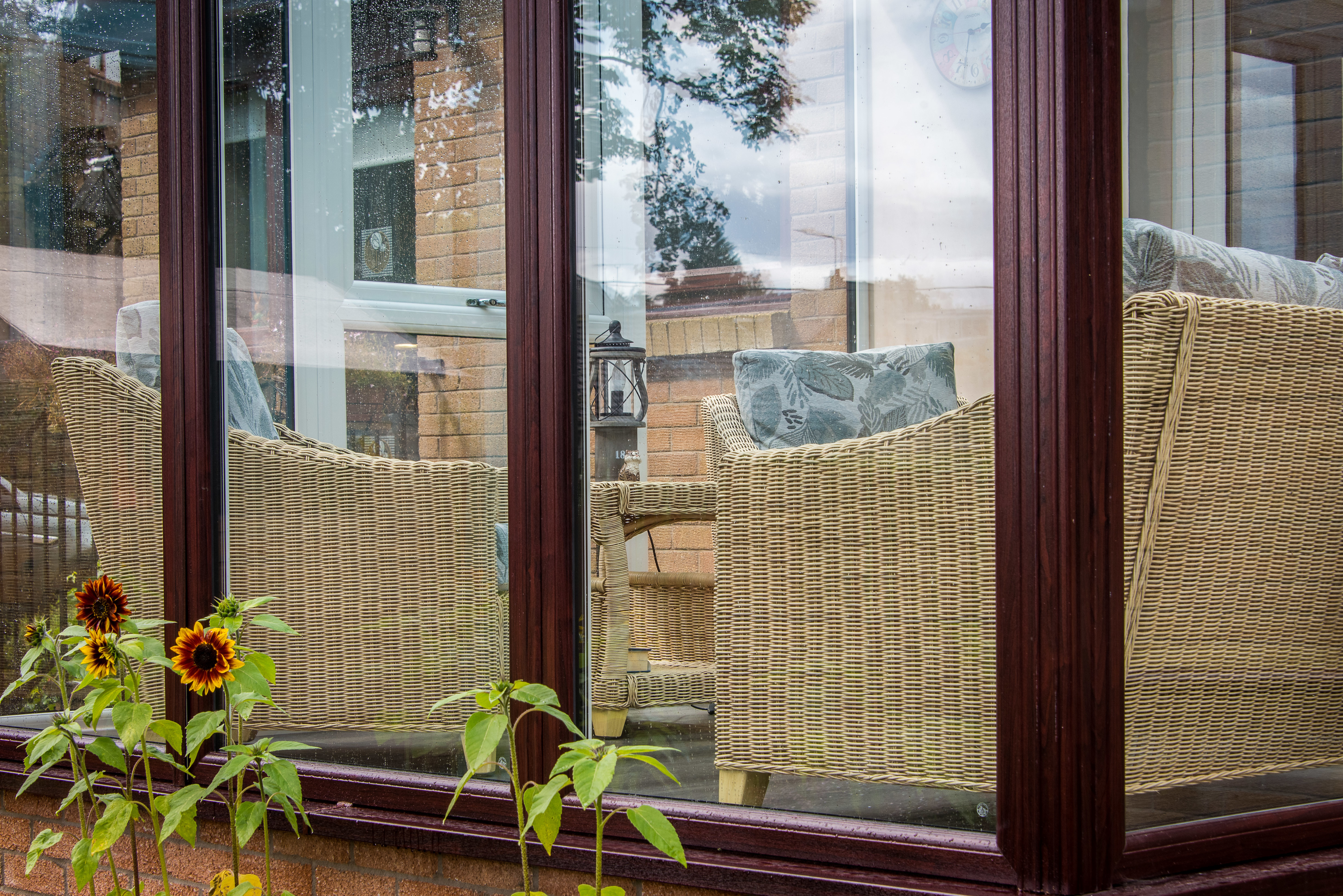 traditional woodgrain conservatory windows